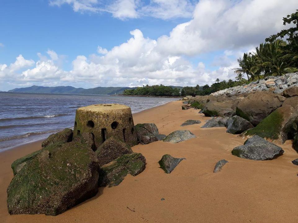 Flying Fish Point Tourist Park Hotel Innisfail Buitenkant foto